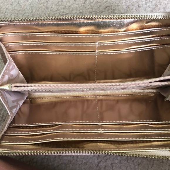 Calvin Klein wallet - Picture 3 of 4